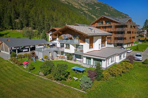 Haus Samurai — 4-Star Luxury Hotel in Saas-Fee, Switzerland