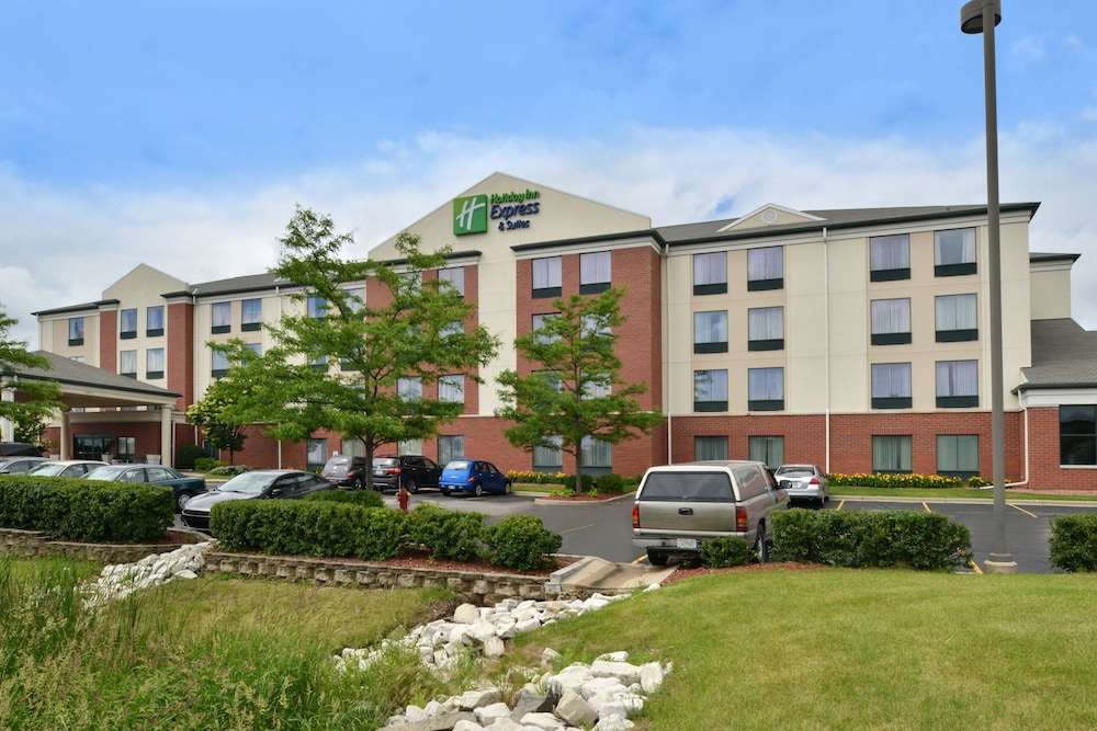 Holiday Inn Express & Suites New Berlin by IHG - photo 47