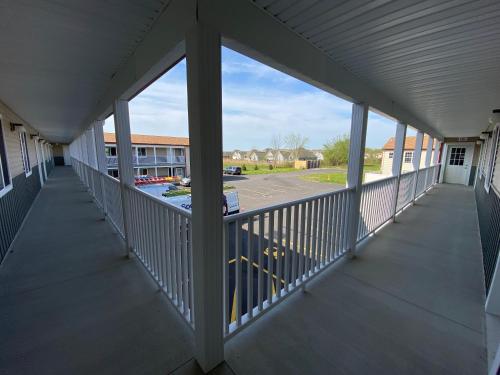 Stay Inn and Suites - photo 21