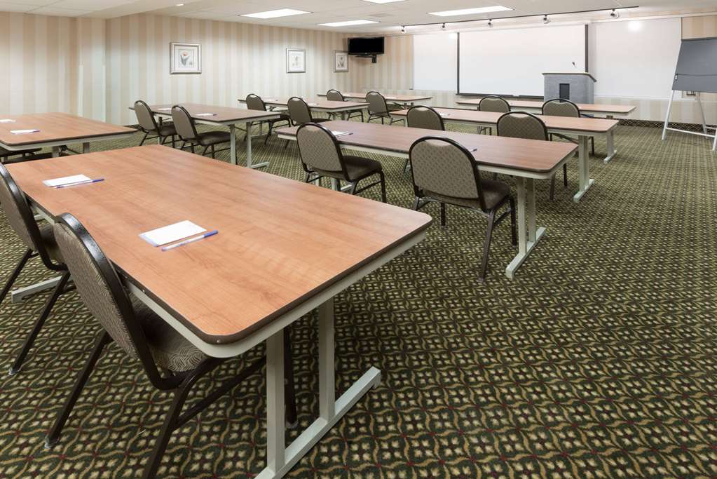 Baymont by Wyndham Indianapolis South - photo 39