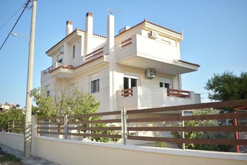 Mountain to Sea Oasis — hotel in Kalyvia Thorikou