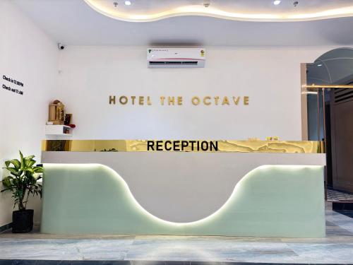 Hotel the octave - last minute hotel in Surat