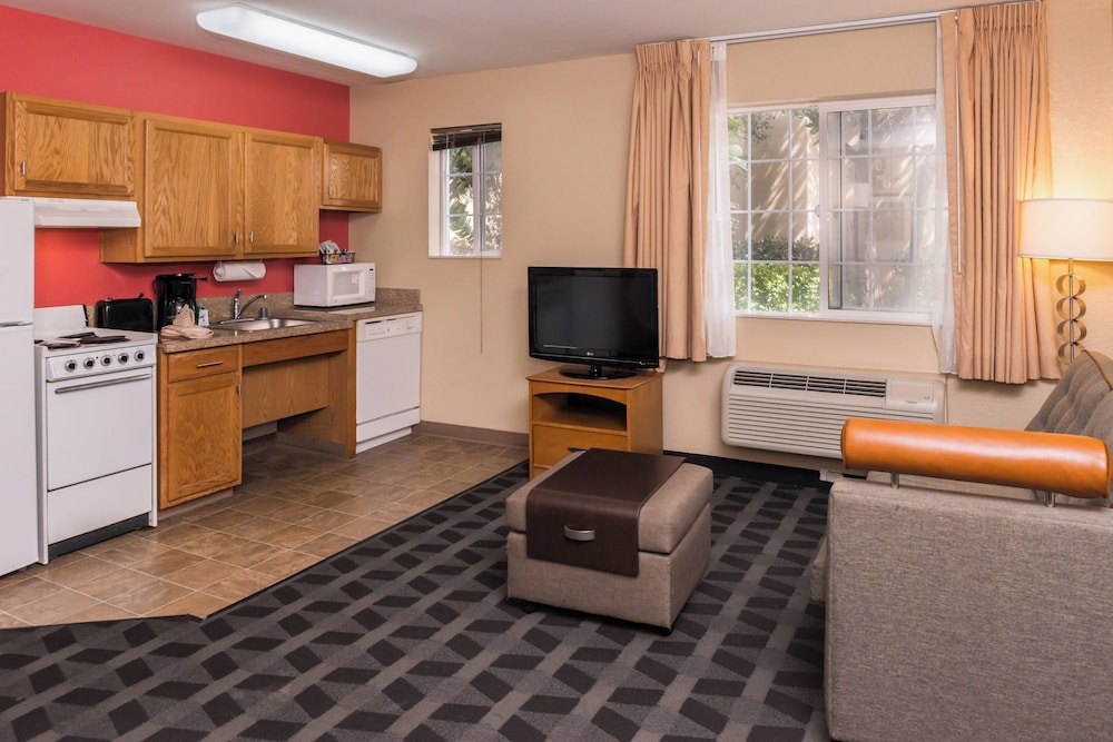 TownePlace Suites By Marriott Anaheim Maingate Near Angel Stadium - photo 19