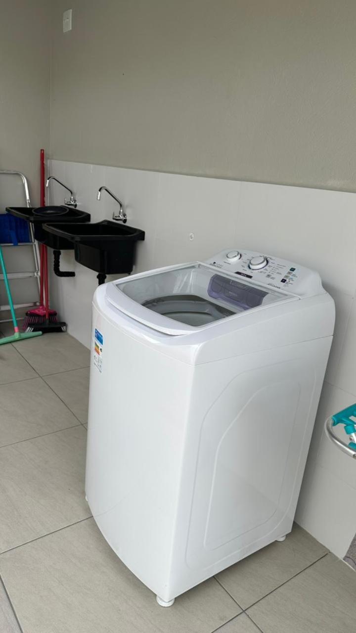 House Box 02 a 950 mt do mar ar condicionado TV smart cozinha privativa