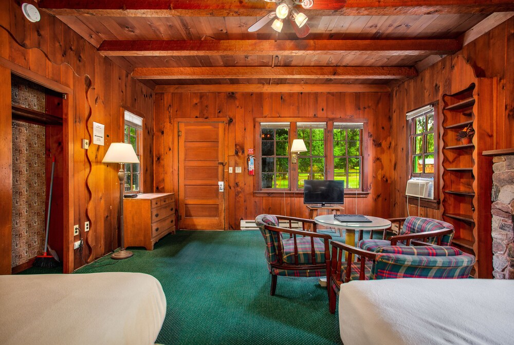 Birchcliff Resort - photo 47