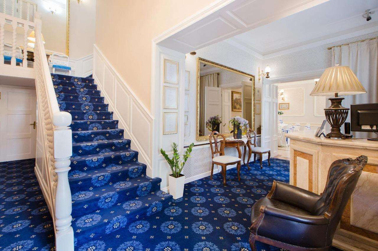 Dwór Hetman in Jaroslaw, Poland