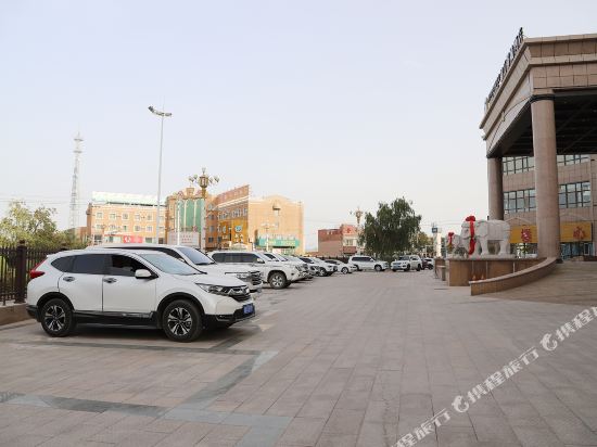 Metropolo Jinjiang Hotel — 4-Star Luxury Hotel in Kashgar, People's Republic of China