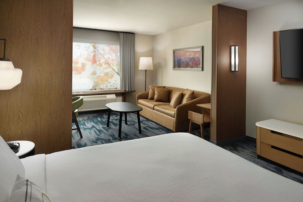 Fairfield Inn & Suites by Marriott Locust Grove I 75 South - photo 8
