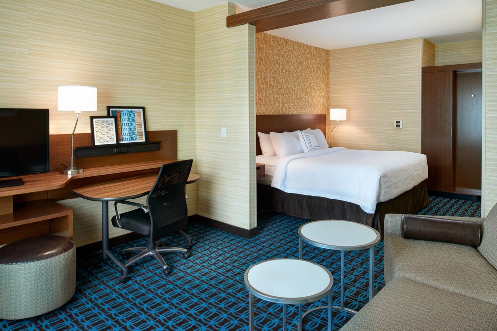 Fairfield Inn & Suites by Marriott Detroit Troy - photo 13