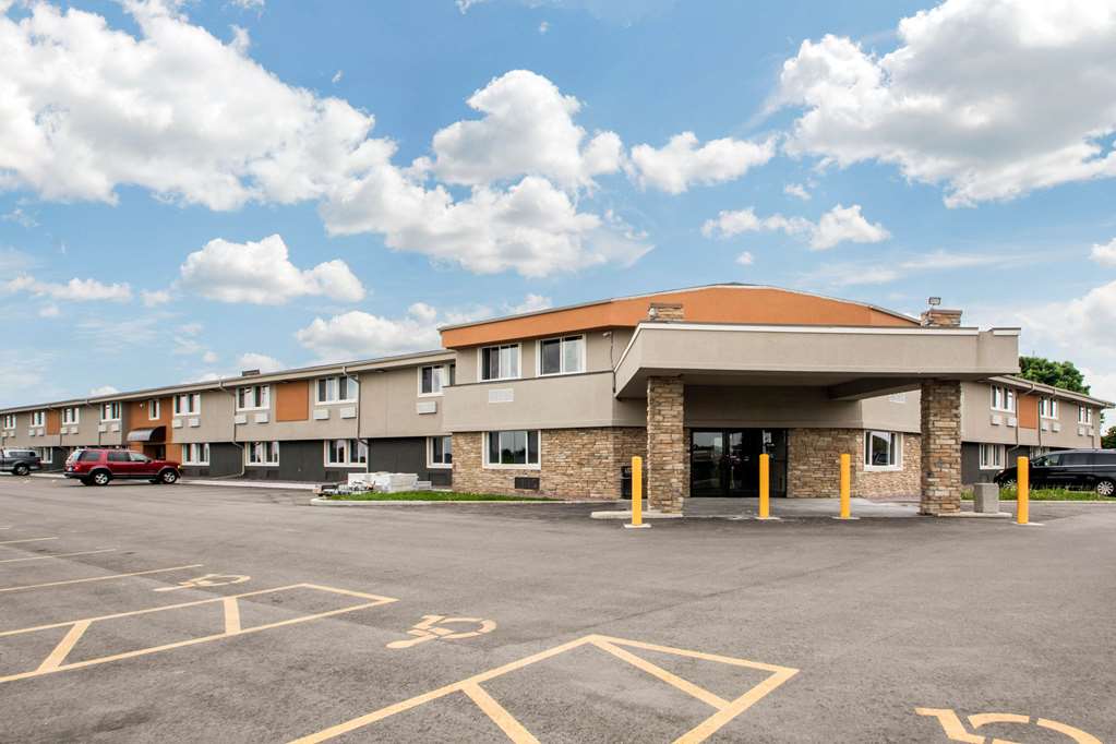 Quality Inn Madison West Near University Area - featured photo