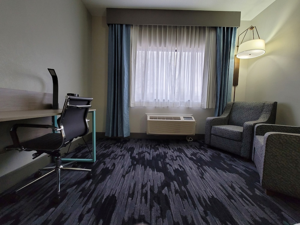 Clarion Pointe Franklin Nashville Area - photo 10