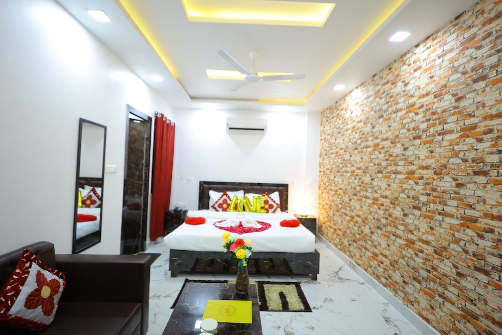 Hotel Rajani in Bareilly, India