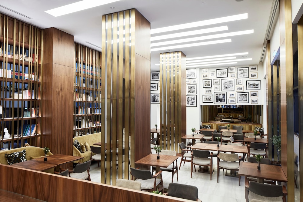 מזון ומשקאות