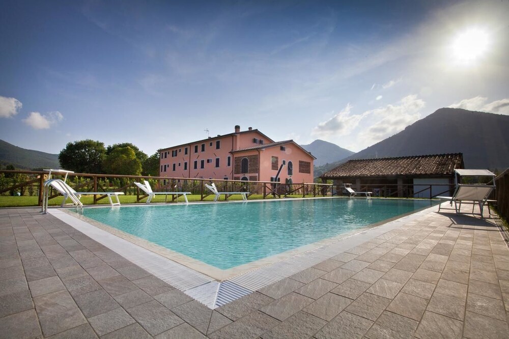 Tenuta San Giovanni Lucca — Lucca