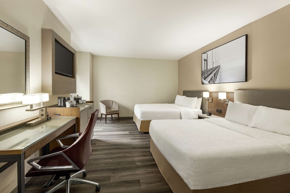 Hampton Inn San Francisco Downtown Convention Center - photo 57