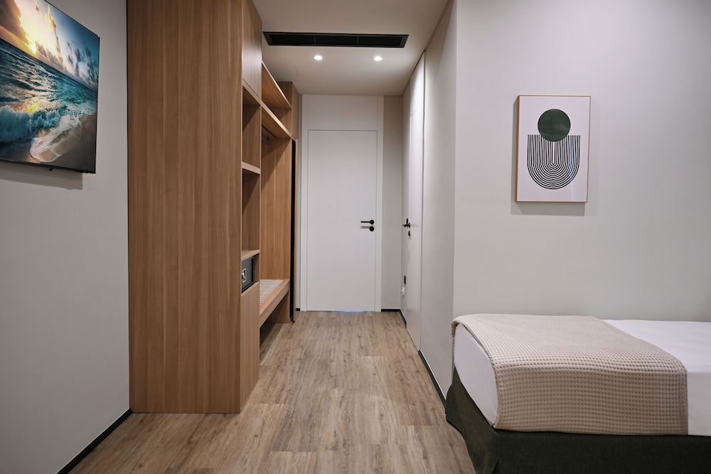 Muze Hotel — Ksamil — photo 3