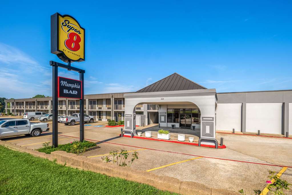 Super 8 by Wyndham Longview North - featured photo