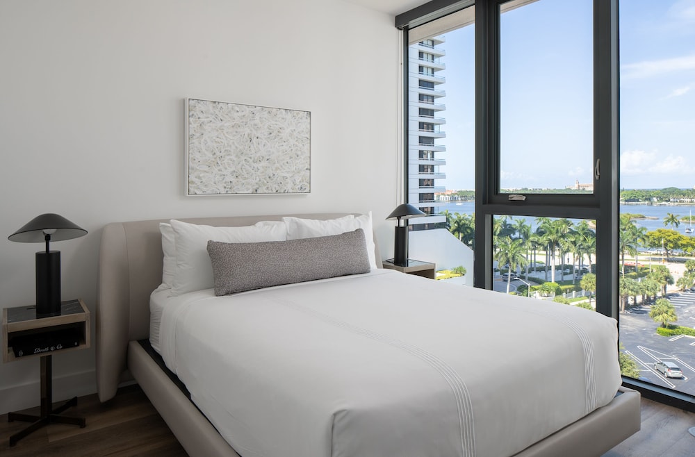 Hotel Aka West Palm - photo 21