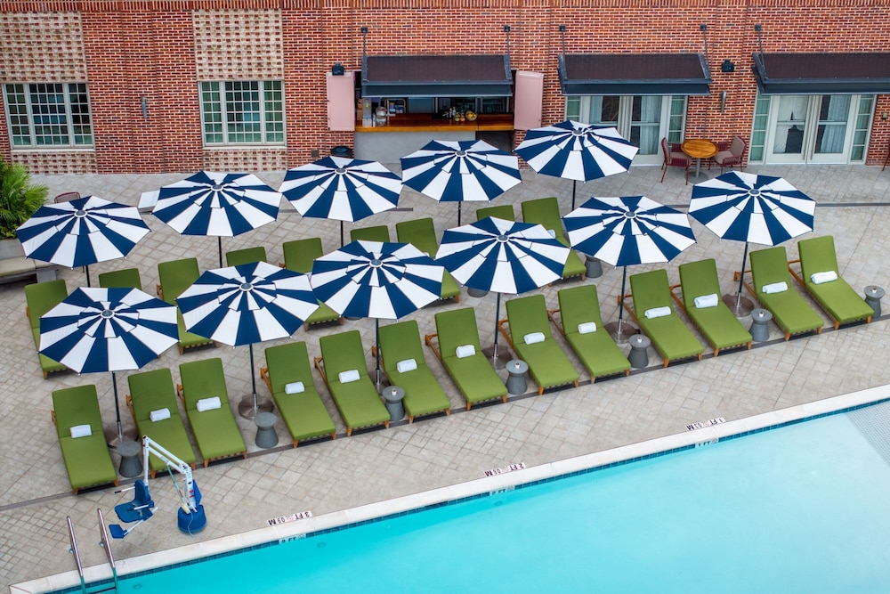 The Alida Savannah a Tribute Portfolio Hotel - photo 49