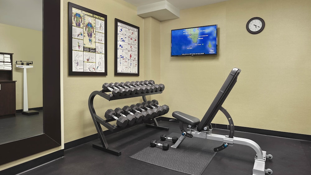 Holiday Inn Express Hotel Naples Downtown 5th Avenue - photo 19