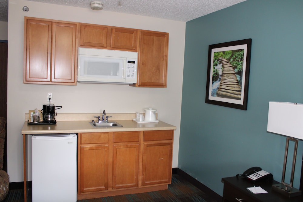 Quality Inn Mount Pleasant - photo 8