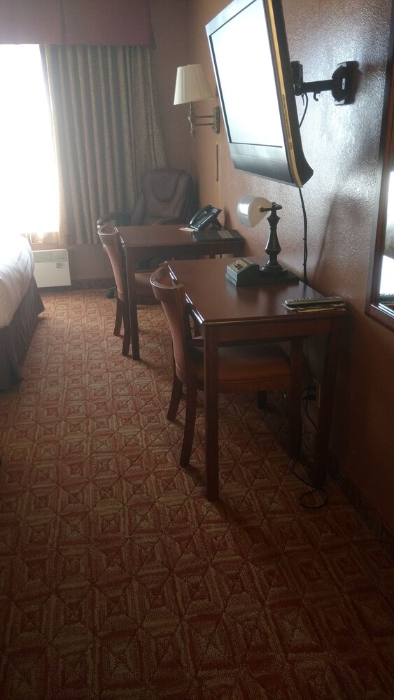 Norland Inn and Suites Roseau - photo 17
