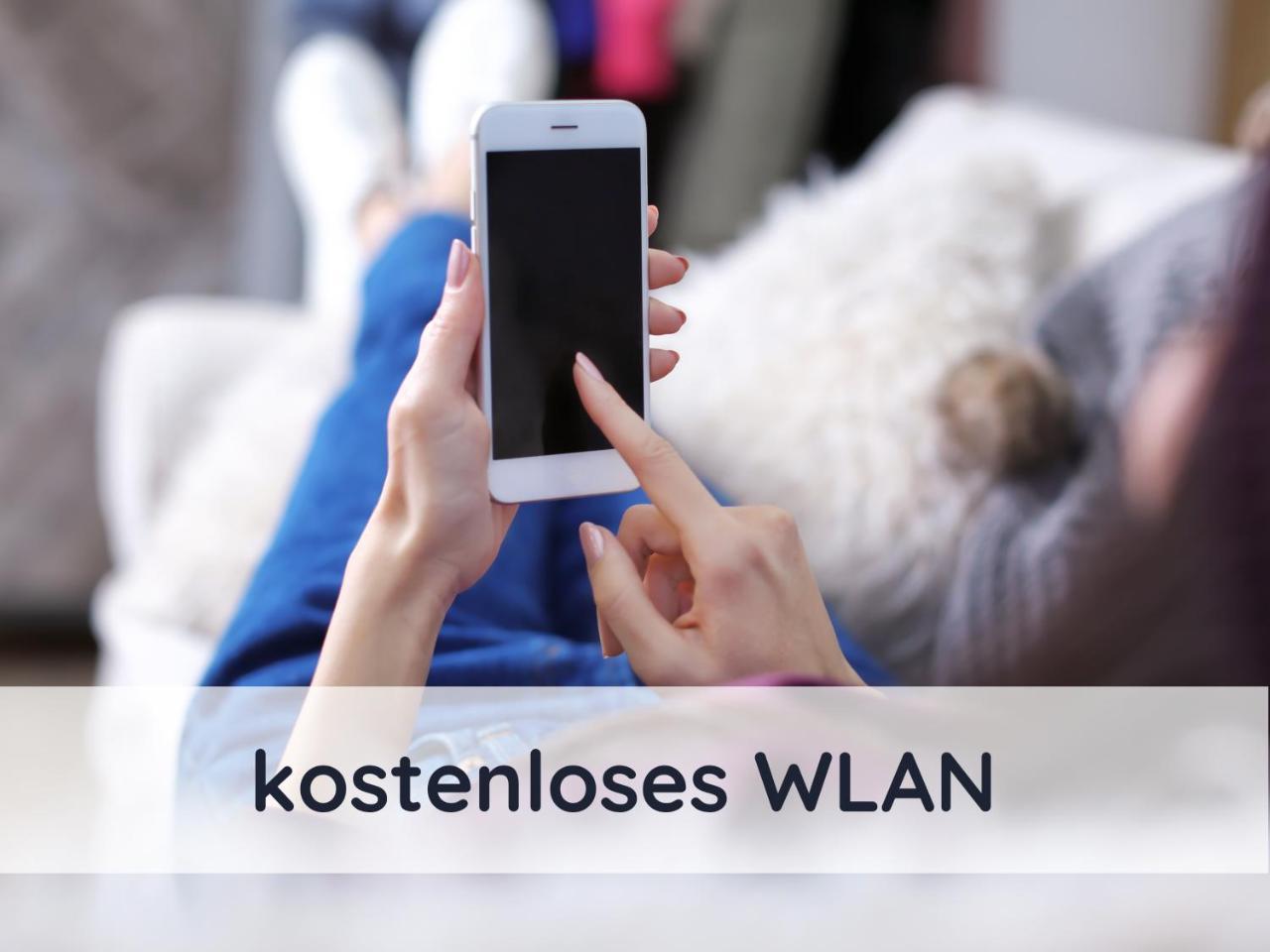 Der Fuchsbau 3 separate Blockhäuser ruhige Lage 50m bis zum Wald eingezäunter Garten in Bad Sachsa, Germany