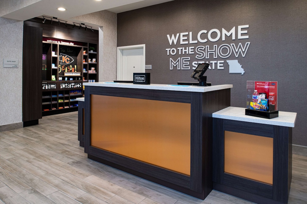 Hampton Inn Kansas City Northeast - photo 6