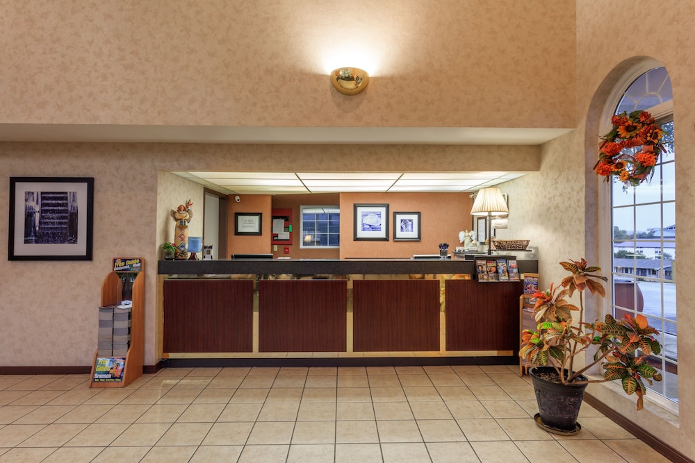 Angel Inn Central - photo 3