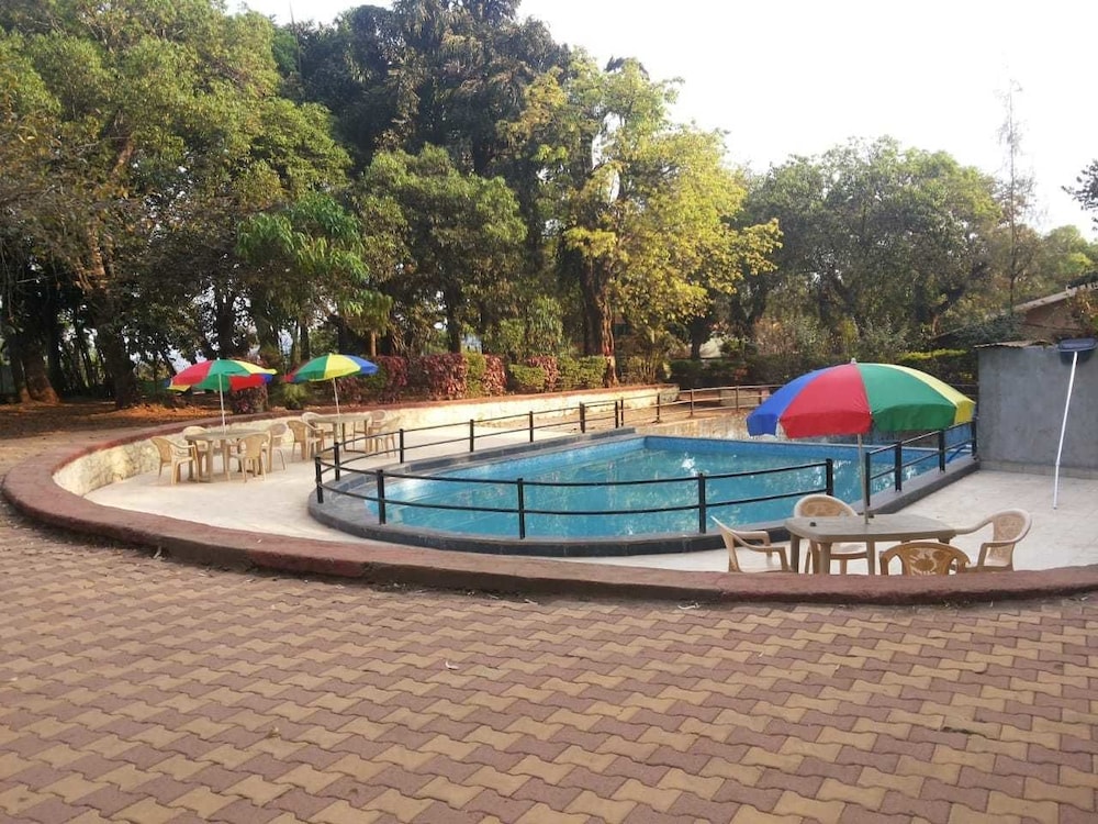 Le Pearl Girija Resorts