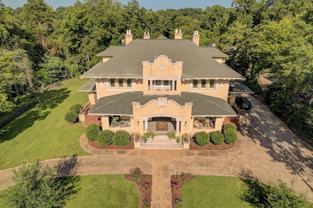 Oak Hall Bnb — 4-Star Luxury Hotel in Vicksburg, United States