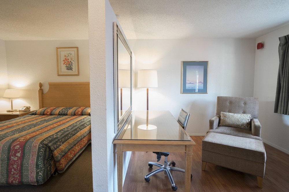 Seatac Inn - photo 7