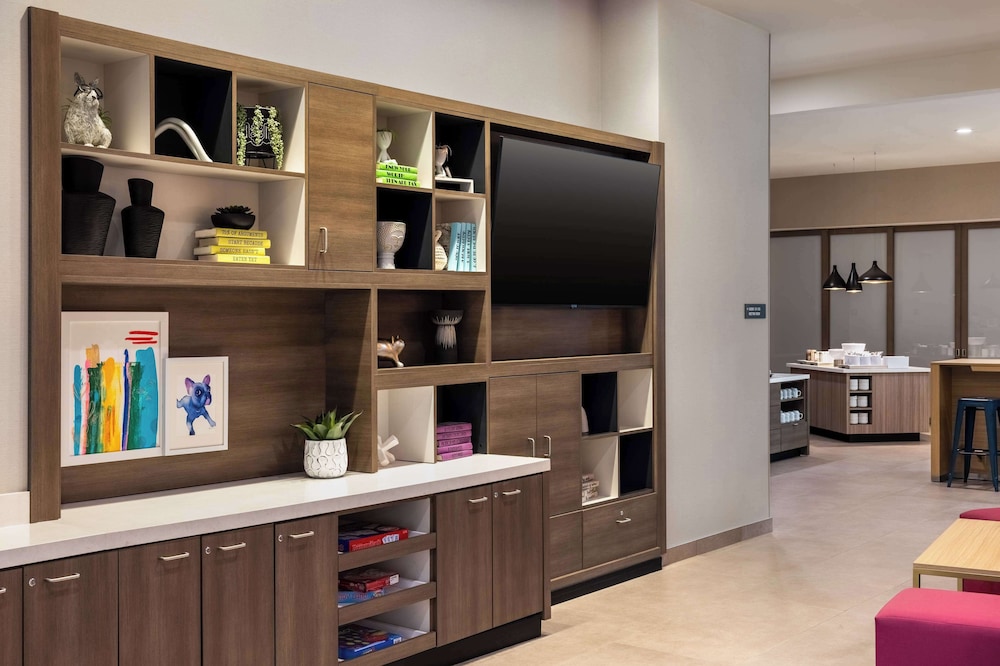 Home2 Suites by Hilton Ankeny — Ankeny — photo 2
