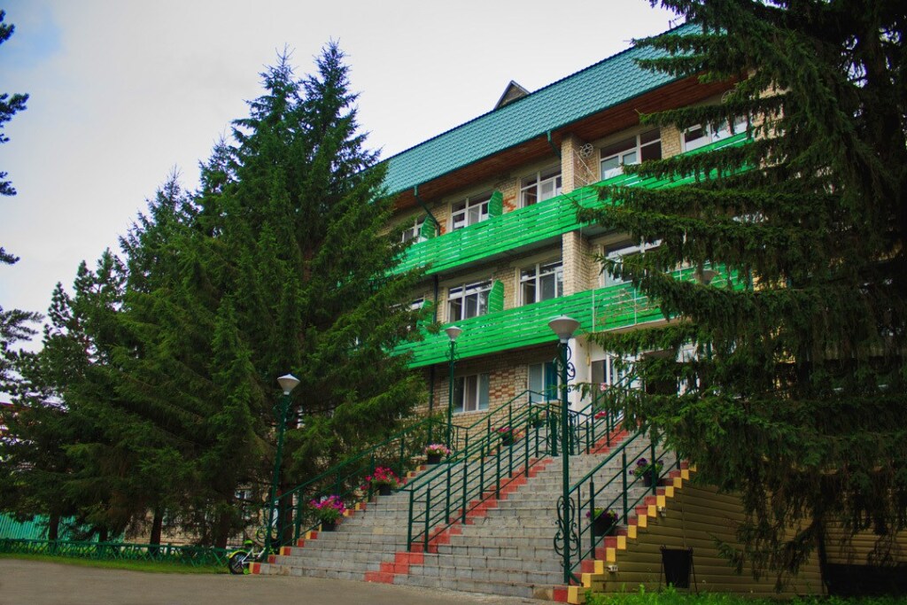 Sosnovyj bor — hotel in Yalutorovsk