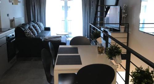 Grey Apartment Zagreb — 4-Star Luxury Hotel in Zagreb, Croatia