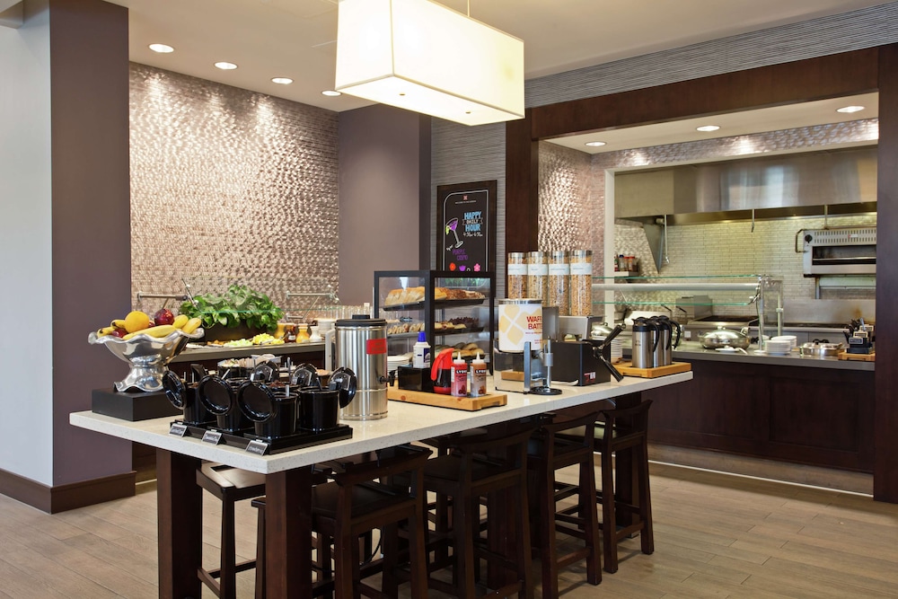 Hilton Garden Inn Irvine Orange County Airport - photo 23