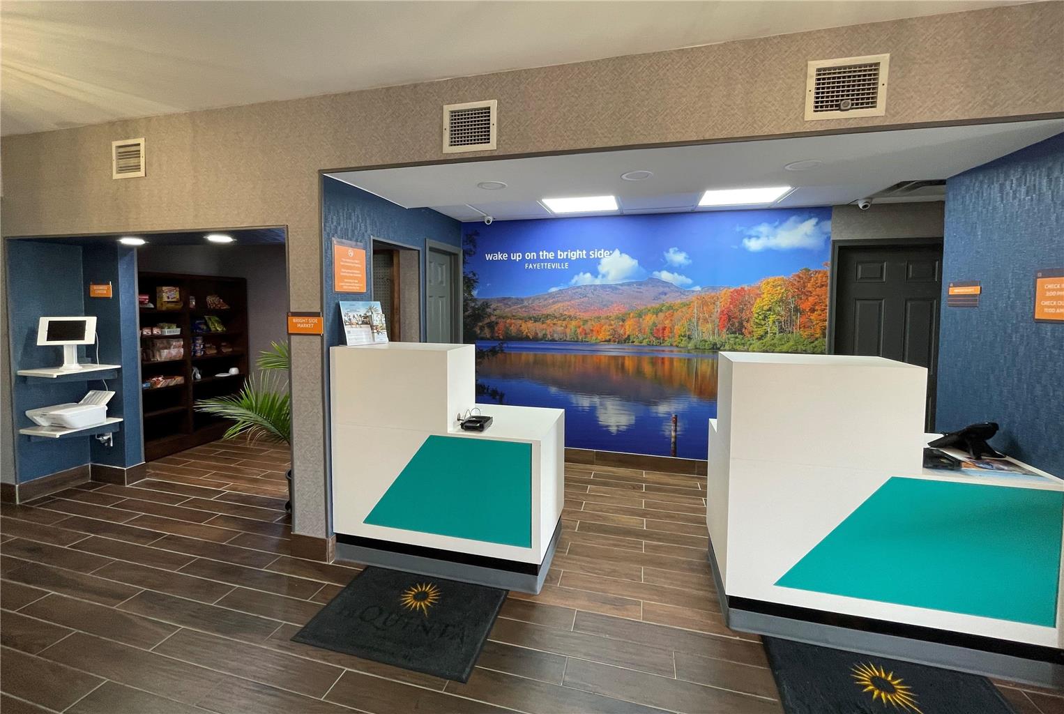 La Quinta Inn & Suites by Wyndham Fayetteville I 95 - photo 5