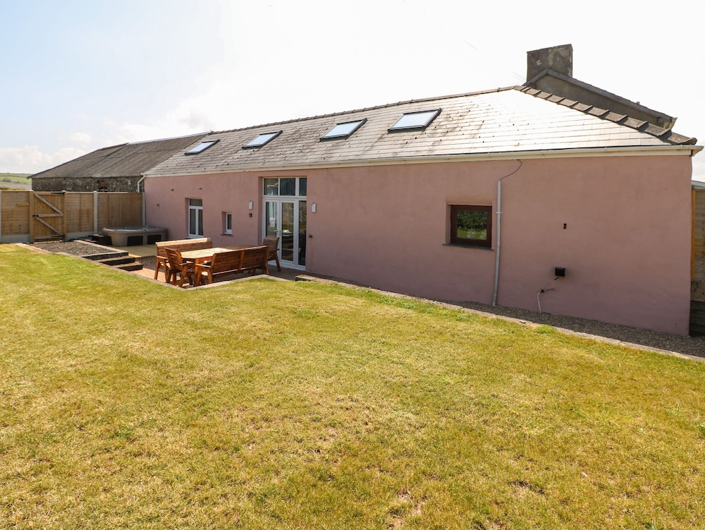 Y Felin — 4-Star Luxury Hotel in Haverfordwest, United Kingdom