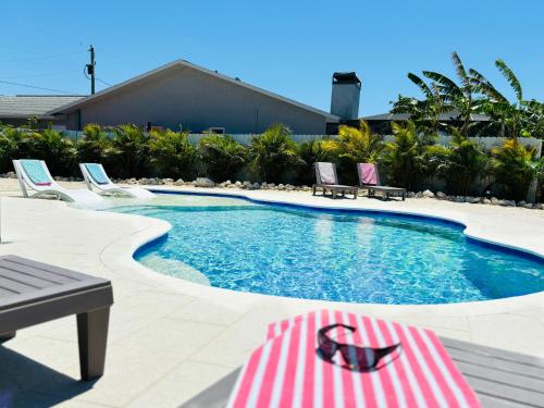 Waterfront oasis with NEW POOL and kayaks — hotel in Hernando Beach