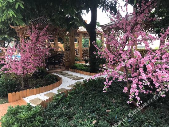 Wkn Hotel - carbon neutral hotel in Beihai