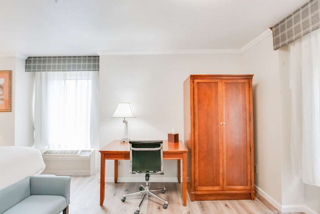 Ramada by Wyndham Mountain View - photo 14