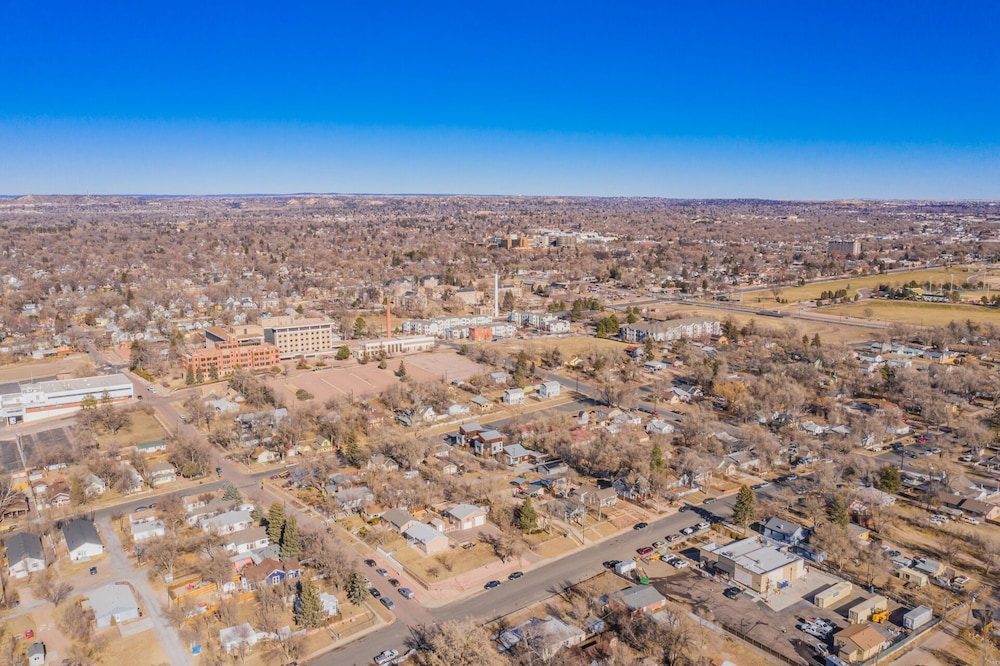 3BR MTN Viewsdowntownnext to Lake Parks More - photo 34