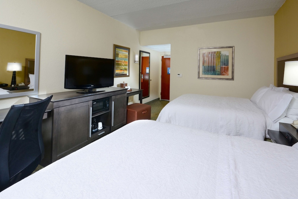 Hampton Inn Raleigh Town Of Wake Forest - photo 19