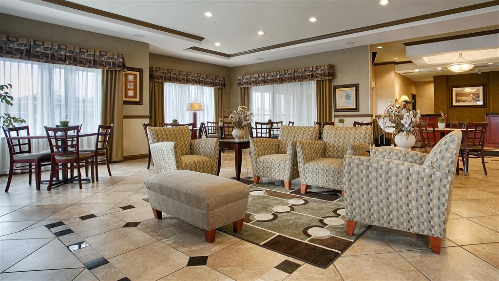 Best Western Plus Montezuma Inn & Suites - photo 2