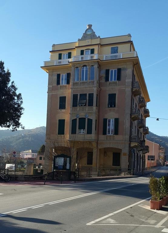 Albisola bed and breakfast — 4-Star Luxury Hotel in Albisola Superiore, Italy