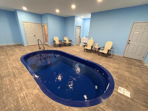 Black Bear Plunge Indoor Pool in Pigeon Forge, United States