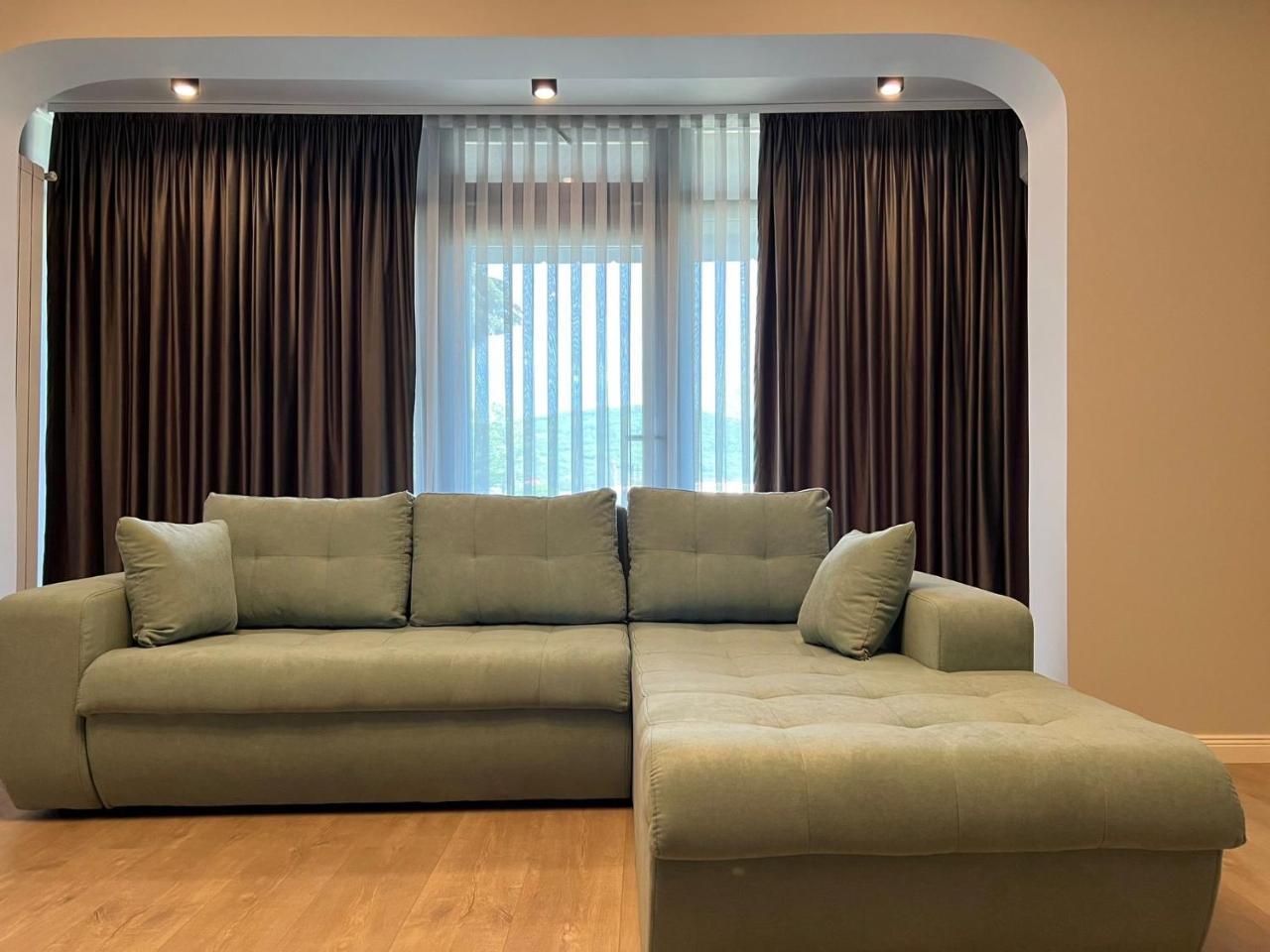 Apart Central — 4-Star Luxury Hotel in Orsova, Romania