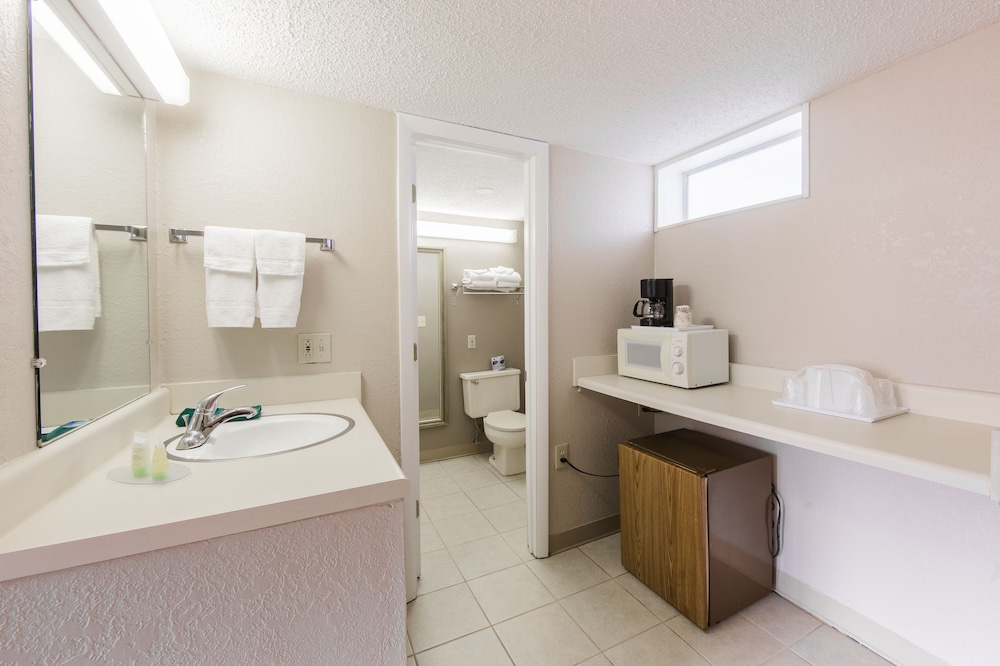 Green Valley Motel - photo 27