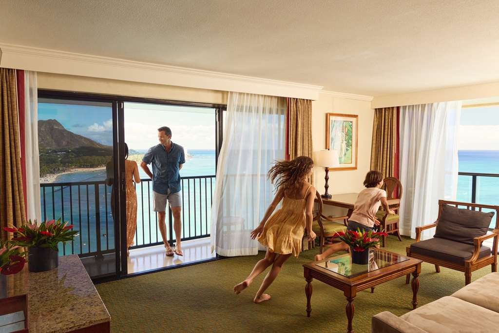 Outrigger Waikiki Beach Resort - photo 116