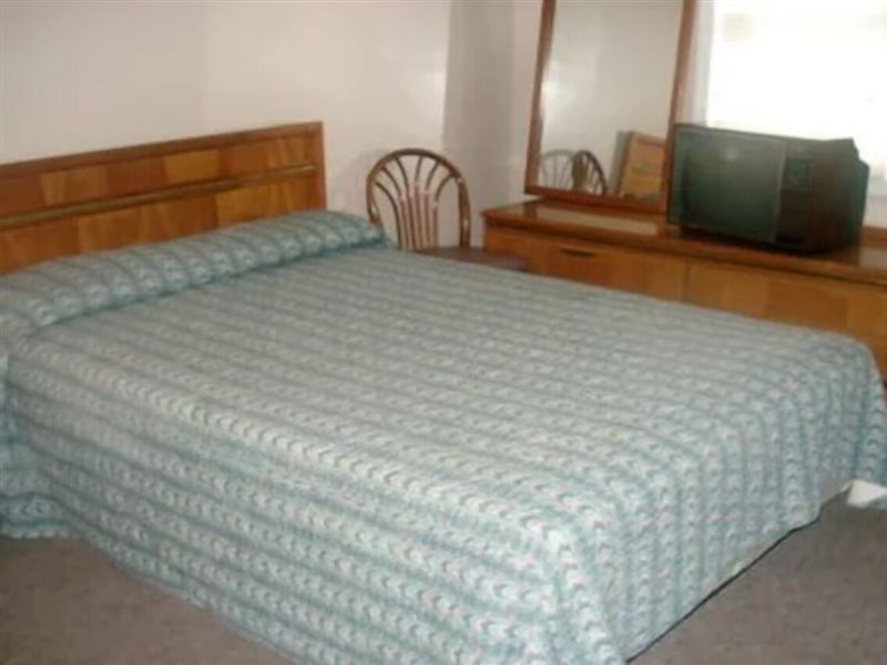 New Sea Breeze Motel - photo 8